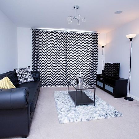 Mills Apartment - Two Bedroom En-Suite Apartment Northampton Exteriör bild