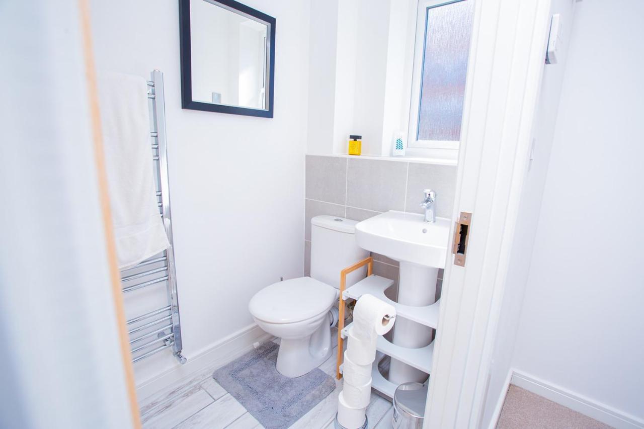 Mills Apartment - Two Bedroom En-Suite Apartment Northampton Exteriör bild